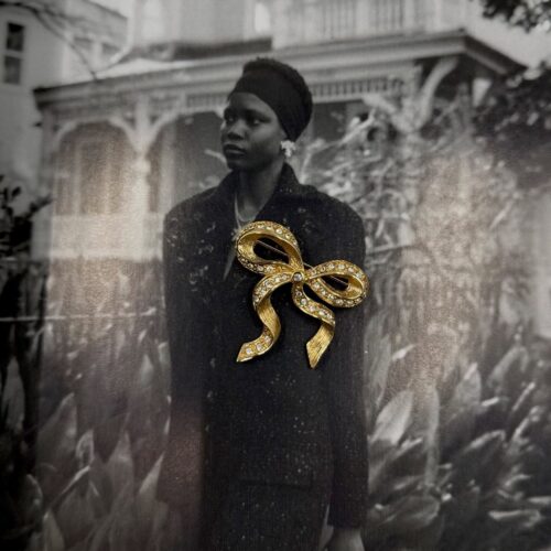 569075903_17887301379380855_4378012851878630495_n Broszka Christian Dior